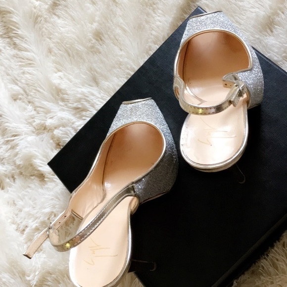 Giuseppe Zanotti Design gorgeous 6' pumps - Picture 3 of 5